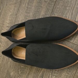 Wonderly Black and Tan Women's Flats 8.5